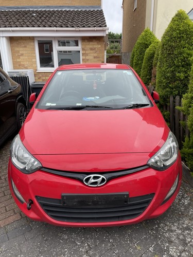 Breaking hyundai i20 - hyundai,