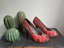 Gorgeous orange/ red peep toe
