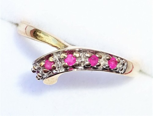 9ct gold ruby curved - 9ct,