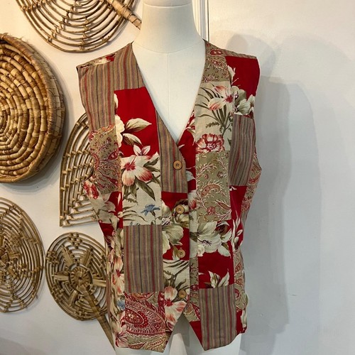 Vintage patchwork floral linen - floral,