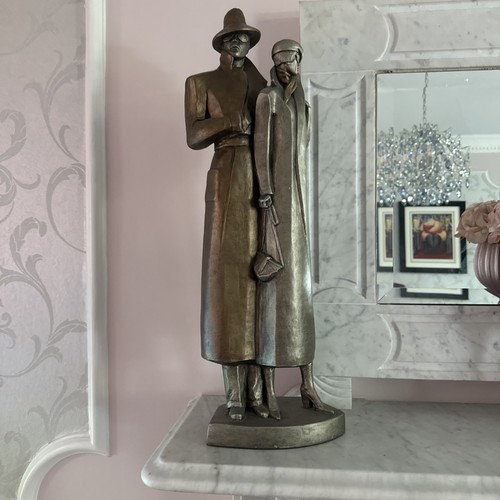 Large decorative bronze effect - large, bronze-effect