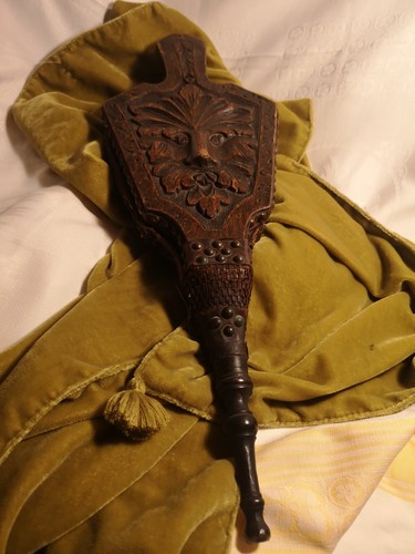 Antique green man - , carved