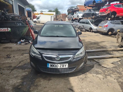 Vauxhall astra exclusive - j,