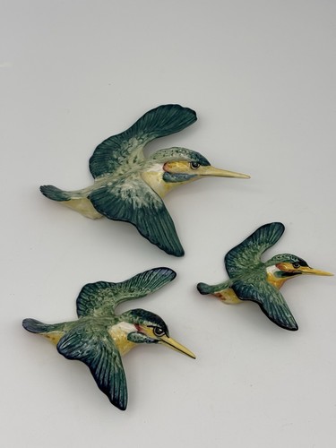 Beswick flying kingfisher - kingfisher, wall