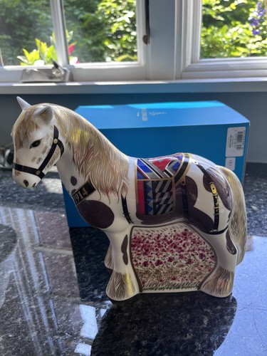 Royal crown derby war horse - royal,