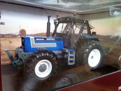 Ros new holland 8830 - 1:32,