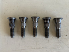 DETOMASO PANTERA 71-74 PARTS:      WHEEL STUDS  (5)