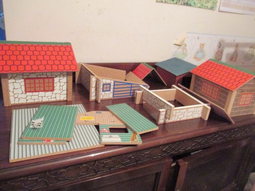 Wooden toy farm - , buildings