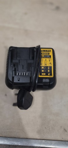 Dewalt dcb107 battery - charger,
