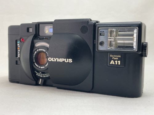 Near mint olympus xa - mint,