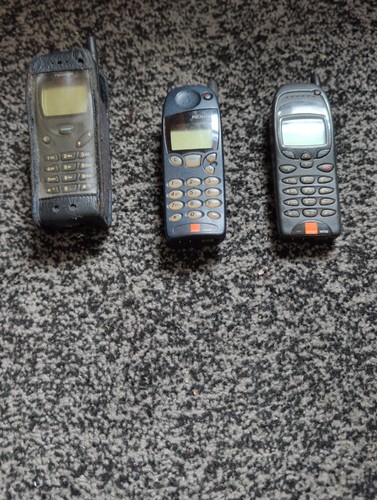 Nokia phones retro - phones,