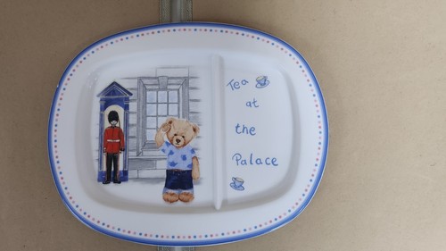Wedgwood london bear divided - london,