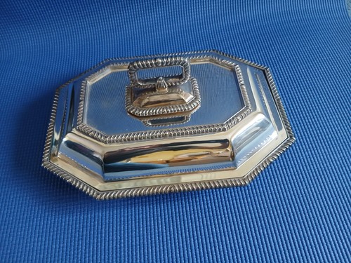 Walker hall antique silver - walker,