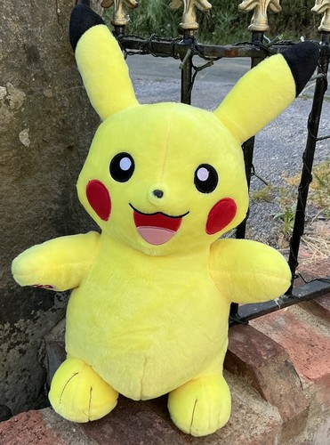 Build bear pokémon pikachu - a,