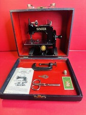 Rare Blackside Singer 20 Sewhandy Sewing Machine In Unique Case Very Nice Xtras