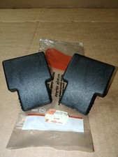 Pair of hooks locking box air