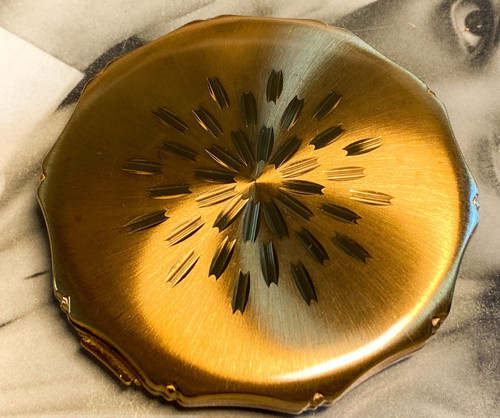Kigu gold tone - , powder