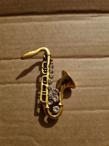Saxophone brooch - saxophone,