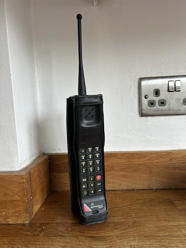 Motorola brick phone 8800x - ,