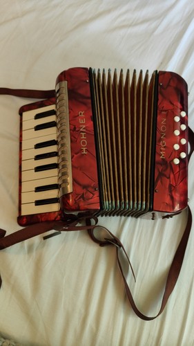 Hohner mignon bass - mignon, travel