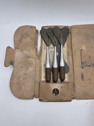 Vintage dorwin brass darts - darts, set