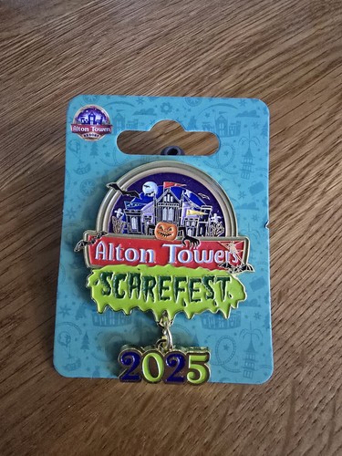 Alton towers large scarefest - alton,
