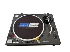 Technics SL-1210MK2 Turntable