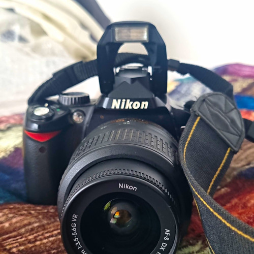 Nikon d60 2mp digital slr - digital,