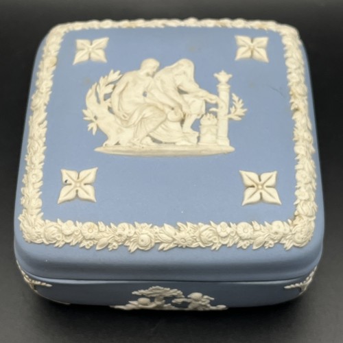 Wedgwood pale blue jasperware - pale,