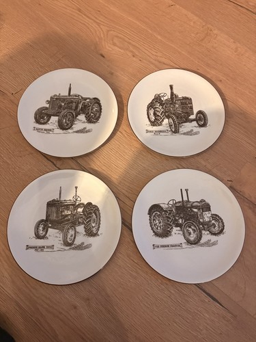 Plate display tractor set - set,
