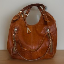 Via Repubblica Shoulder Bag