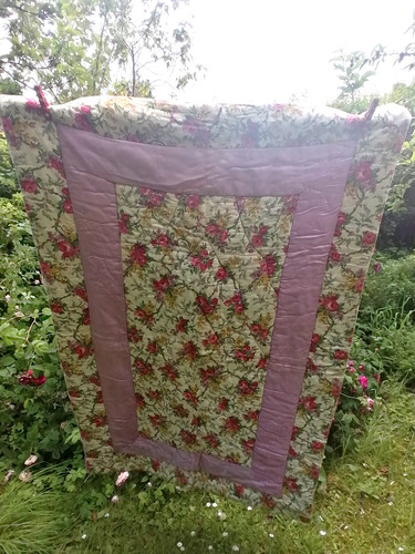 Vintage eiderdown quilt - , throw