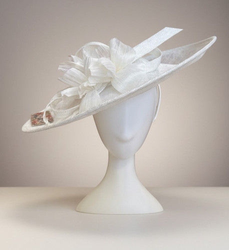 Large feather flower hatinator - large,