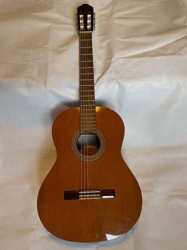Alhambra classical guitar - alhambra,