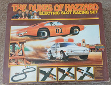 Rare- vintage : The Dukes Of Hazzard Slot Car Set 1981  