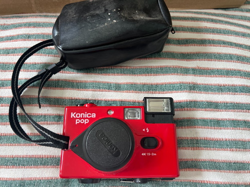Red konica pop - pop, film