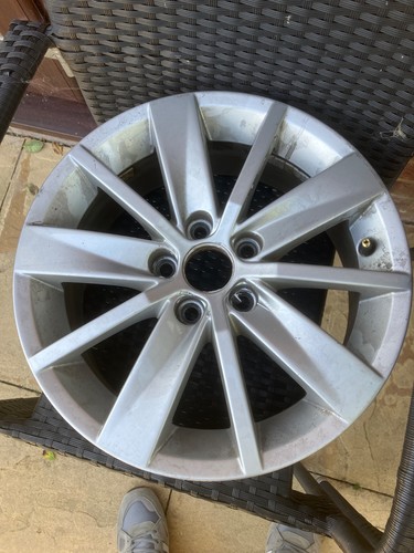 Alloy wheel volkswagen - alloy,