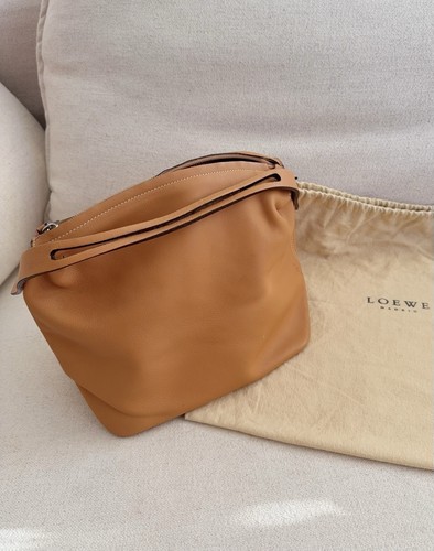Loewe shoulder bag tan leather - shoulder,
