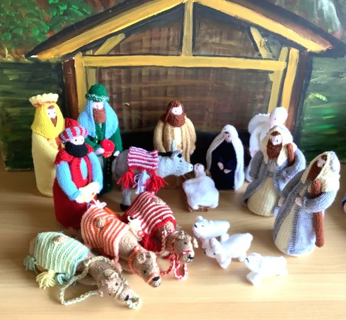 Complete nativity set - complete,