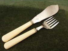 nice Pair of Vintage Kemp & Sons Fish Servers Silver Plated