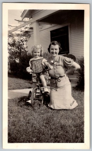 Vtg snapshot woman - snapshot, with