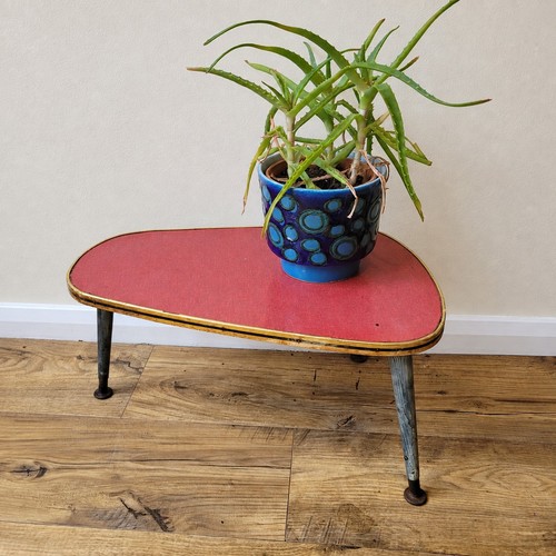 Vintage mid century red - mid,
