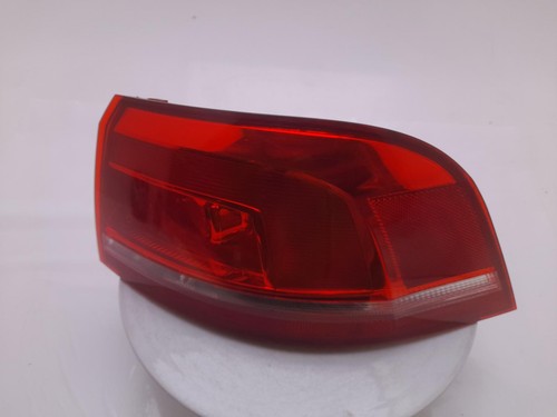 Volkswagen passat tail light - volkswagen,