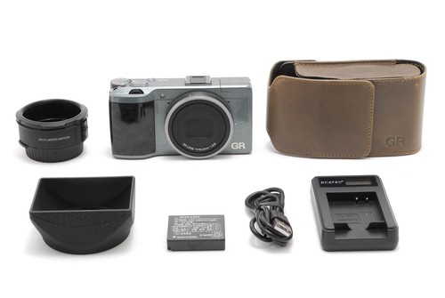 Near mint ricoh gr limited - mint],
