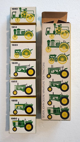 John deere ertl miniature toy - deere,