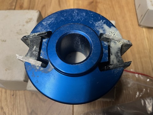 Unused boxed axcalibre spindle - unused/boxed,