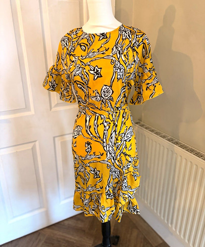 Never fully dressed yellow - fully,