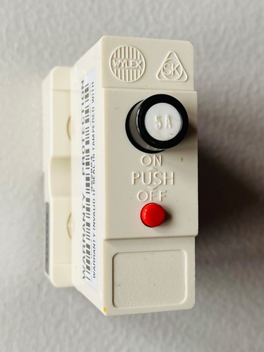 Wylex type push plug in - wylex,