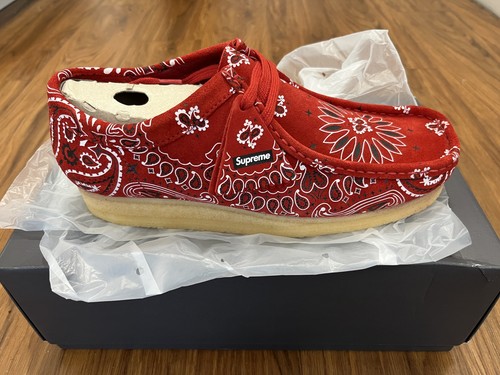Supreme clarks originals red - clarks,