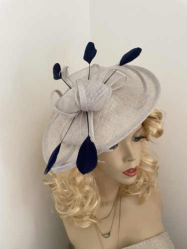 New fascinator silver navy - new,